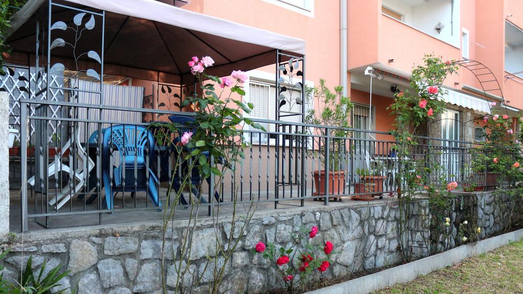 Green Garden Apartment أوباتيا الغرفة الصورة